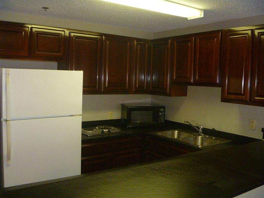 Hotel Comfort - Ballantyne Area 2*