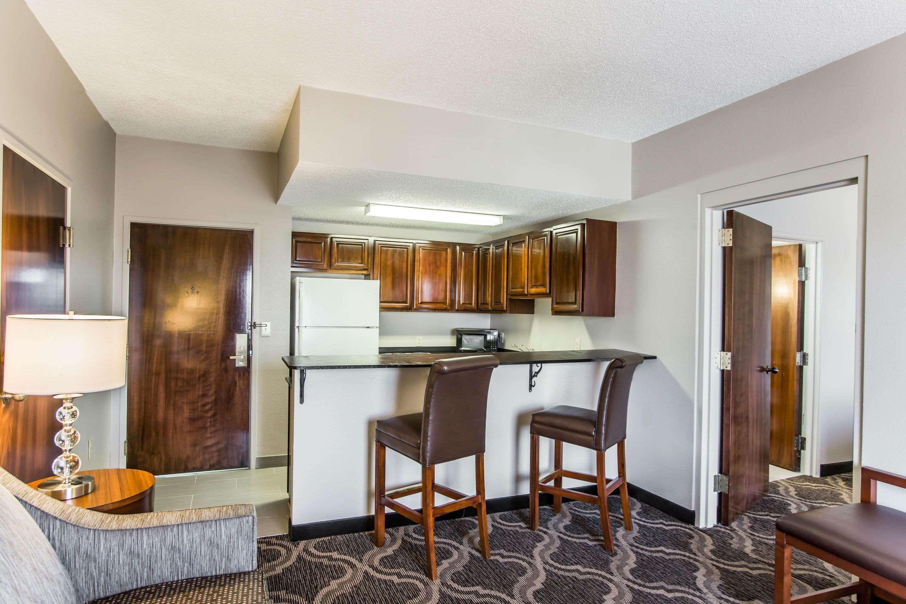 Comfort - Ballantyne Area Hotel Pineville