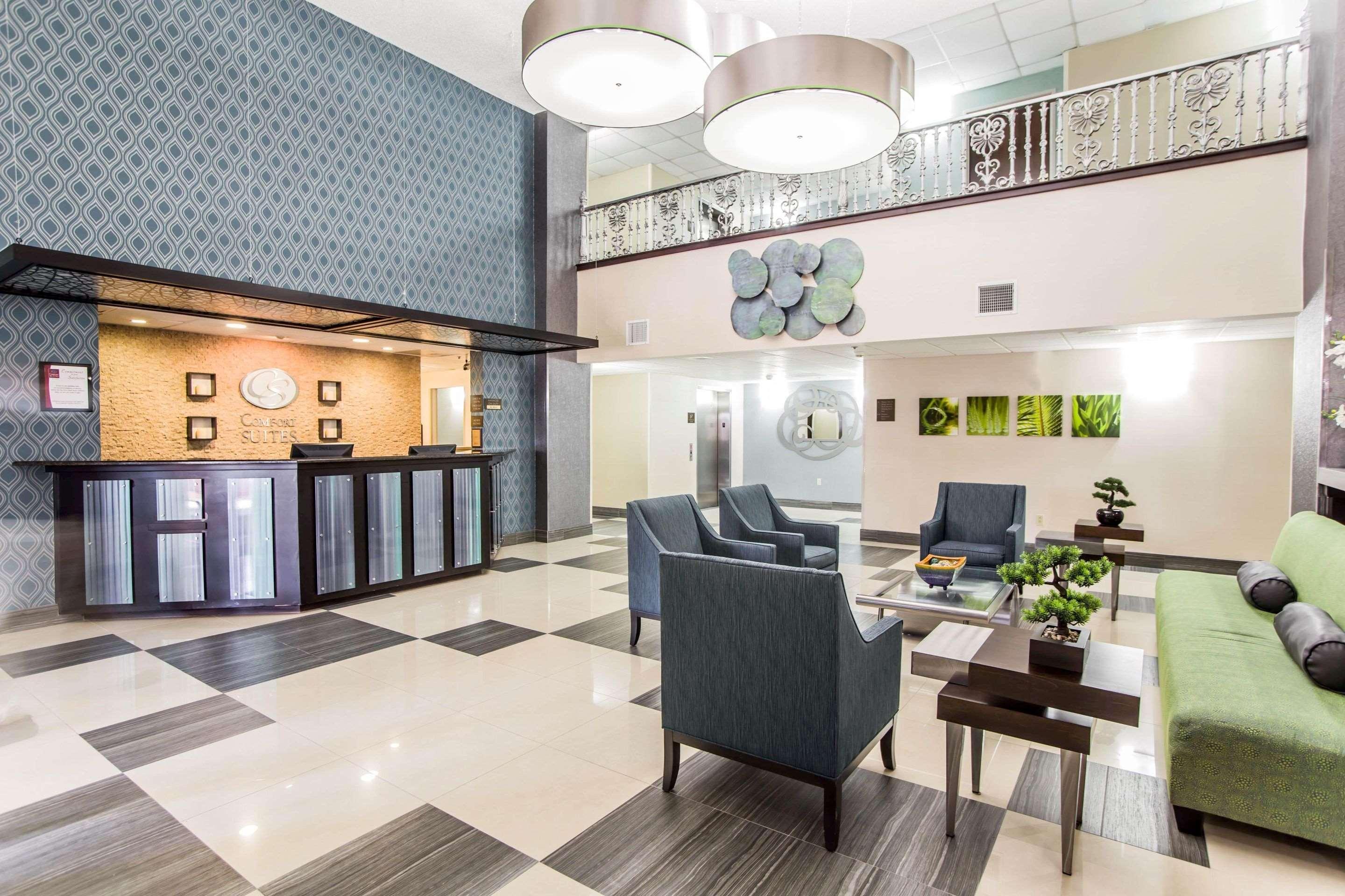 Hotel Comfort - Ballantyne Area 2*