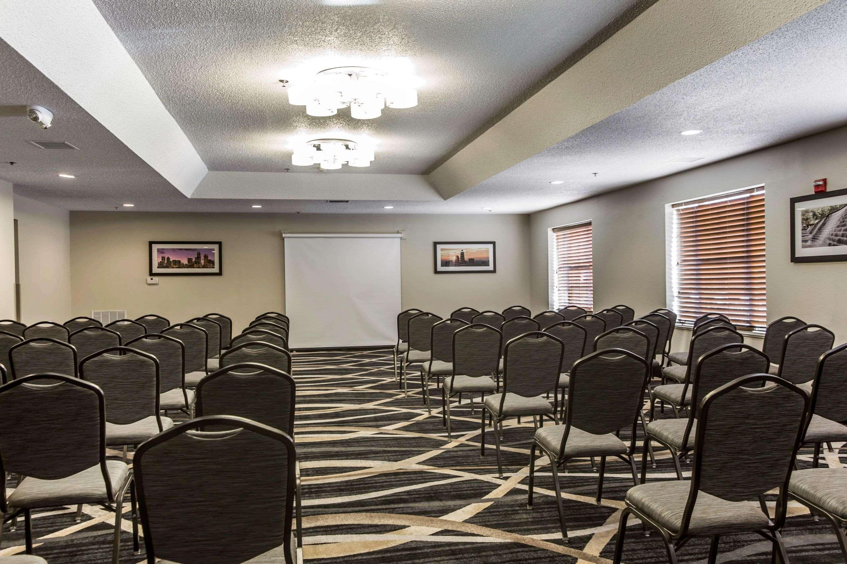 Comfort - Ballantyne Area 2* Pineville